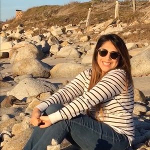 Meet your Posher, Angela